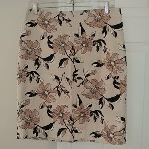 Ann Taylor Sz 8P Floral Woven Pencil Skirt